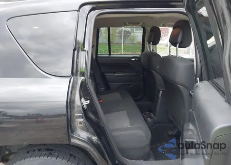 2012 Jeep Compass Sport z USA, uszkodzony, nr VIN 1C4NJDBB4CD621070